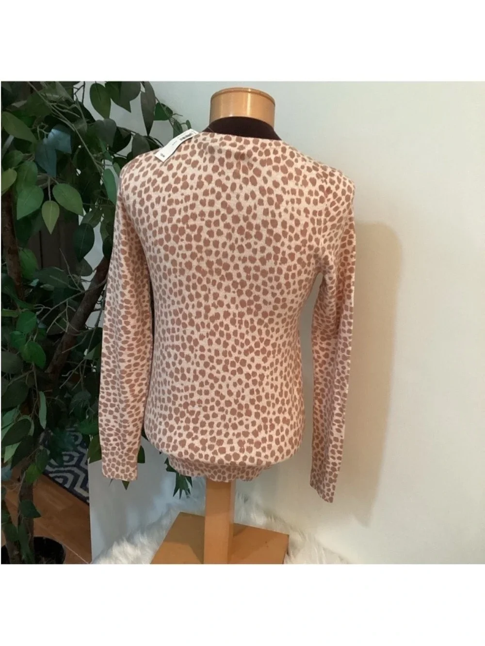 Old Navy Animal Print Cardigan Sweater Small NWT Button Front Lightweight